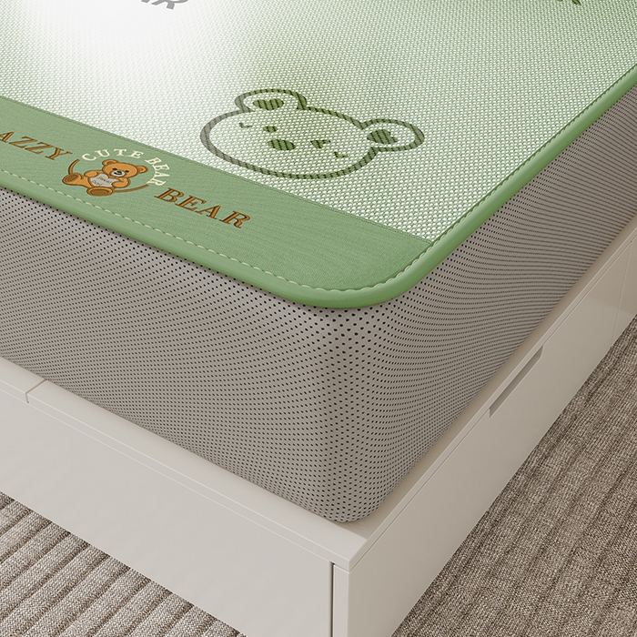 91家纺网 家纺一手货源 找家纺 福来临家纺 2026新款卡皮巴拉小熊款冰藤刺绣凉感席席子凉席-床笠款 冰藤小熊-绿-床笠款