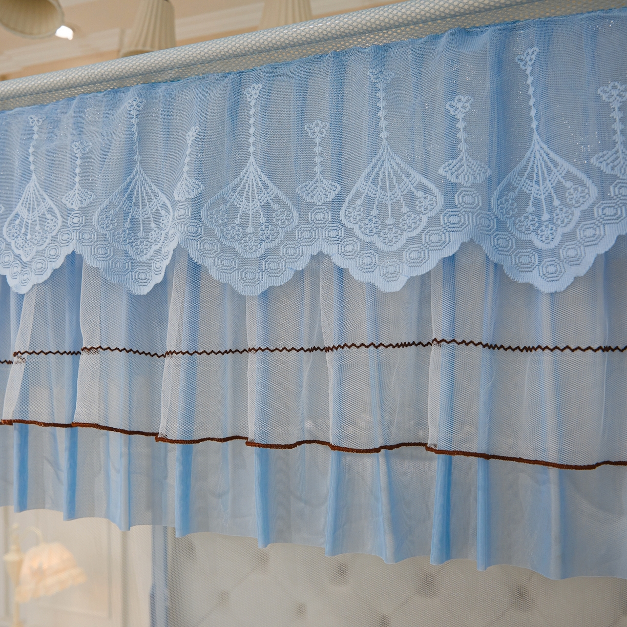 91家纺网 家纺一手货源 找家纺 （总）艺利轩蚊帐 2026新款双层花边三开门坐床蚊帐