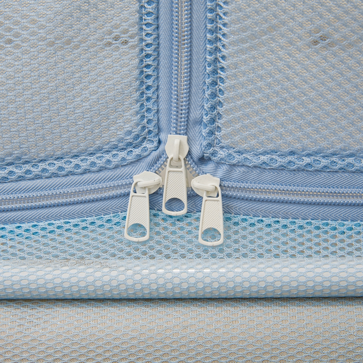 91家纺网 家纺一手货源 找家纺 艺利轩蚊帐 2026新款双层花边三开门坐床蚊帐 浅海之梦-蓝色