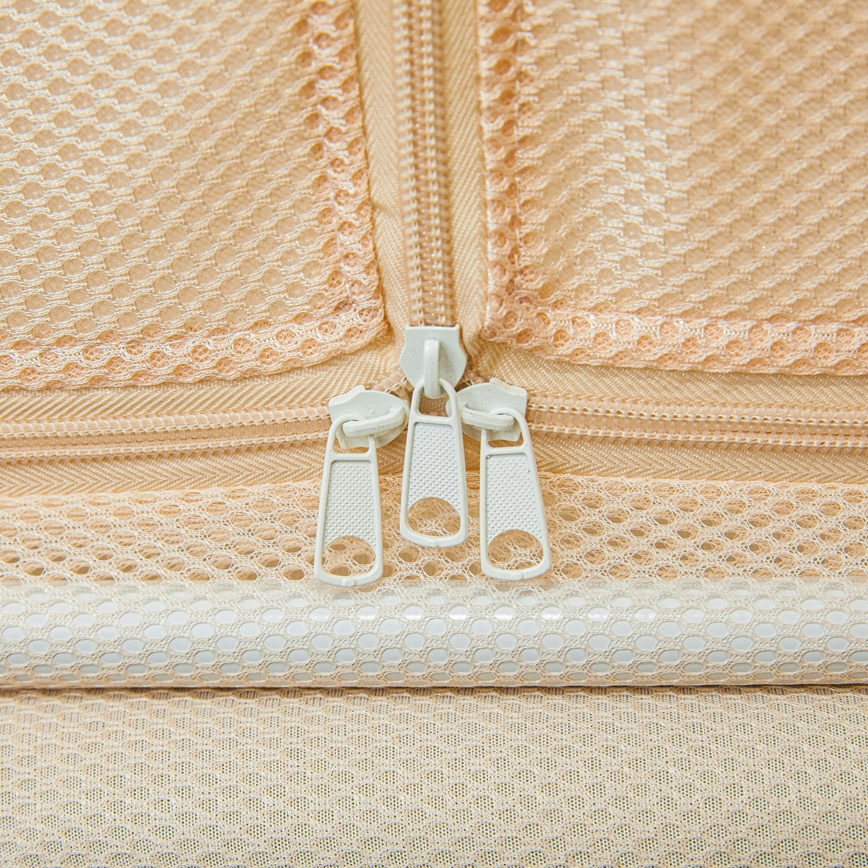 91家纺网 家纺一手货源 找家纺 艺利轩蚊帐 2026新款双层花边三开门坐床蚊帐 浅海之梦-香槟色