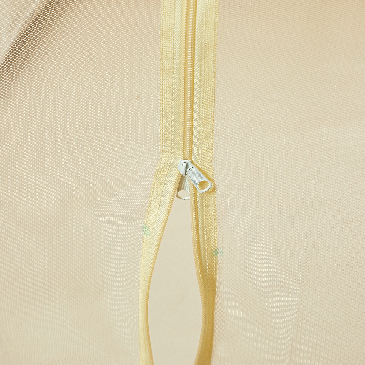 91家纺网 家纺一手货源 找家纺 艺利轩蚊帐 2026新款樱桃三开门坐床蚊帐 樱桃-米黄