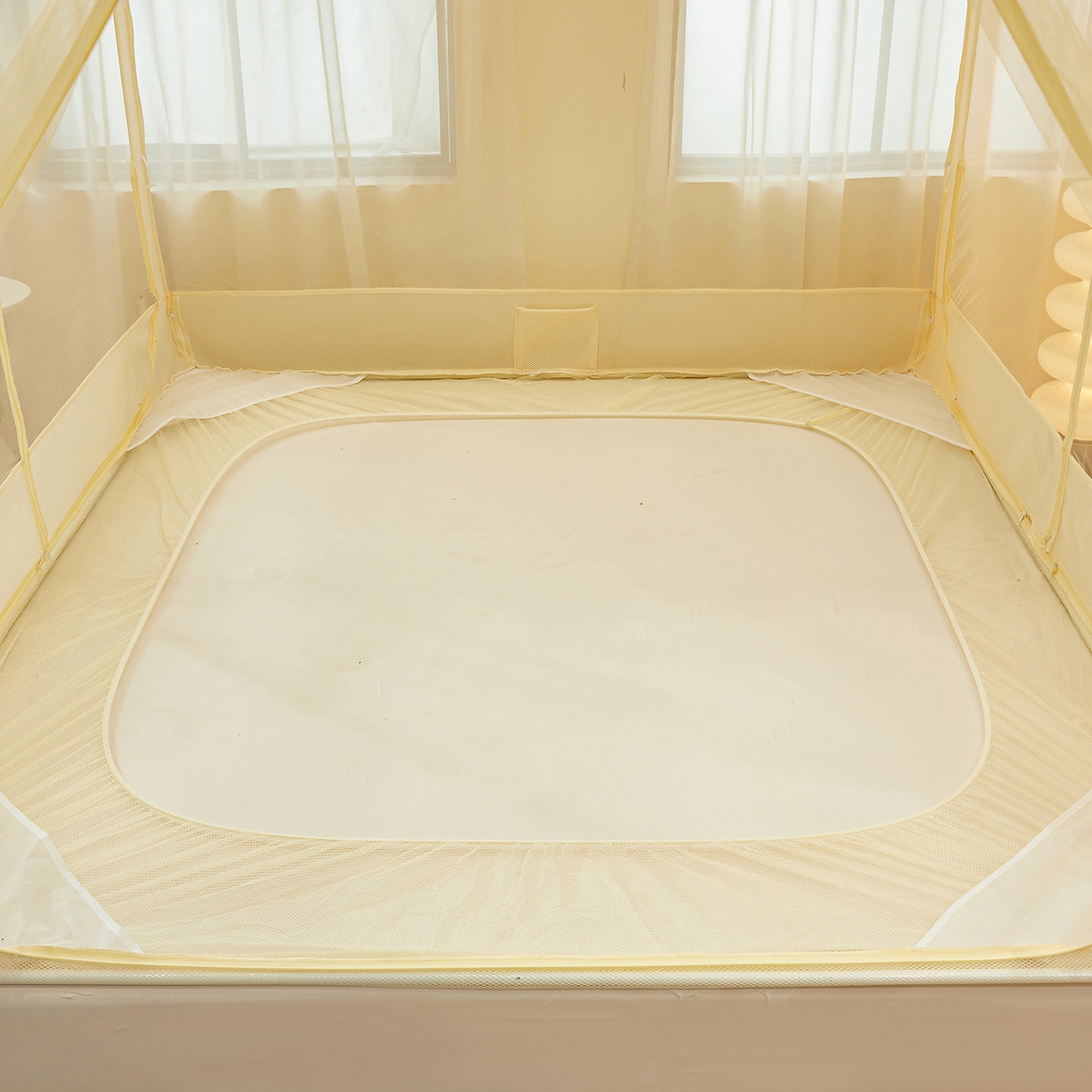 91家纺网 家纺一手货源 找家纺 艺利轩蚊帐 2026新款樱桃三开门坐床蚊帐 樱桃-米黄