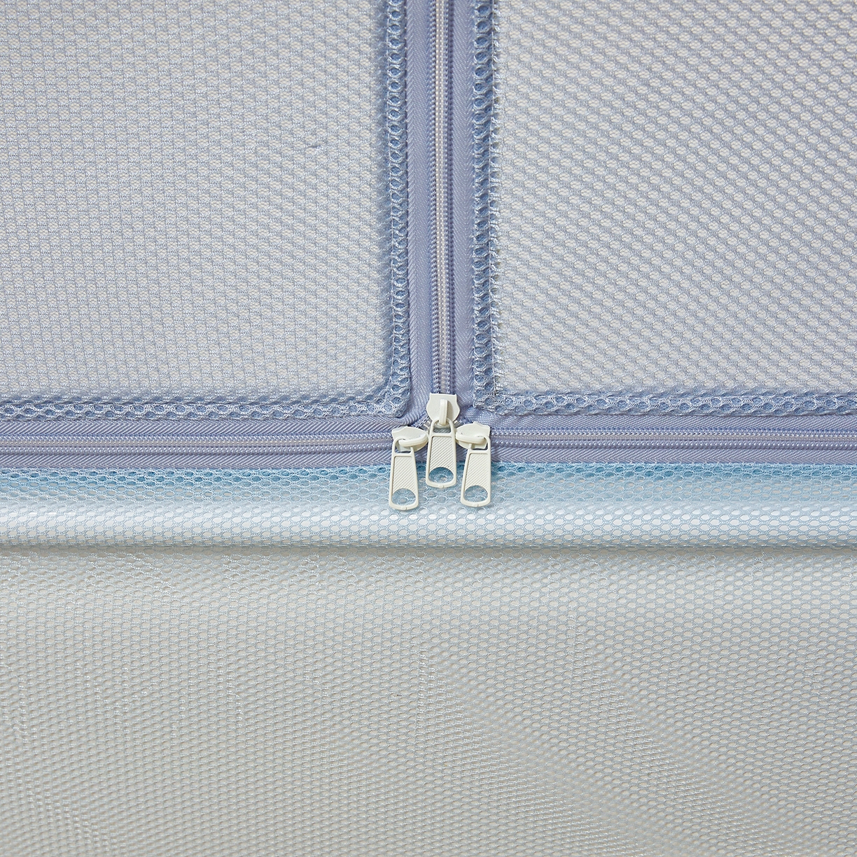 91家纺网 家纺一手货源 找家纺 艺利轩蚊帐 2026新款樱桃三开门坐床蚊帐 樱桃-天空蓝