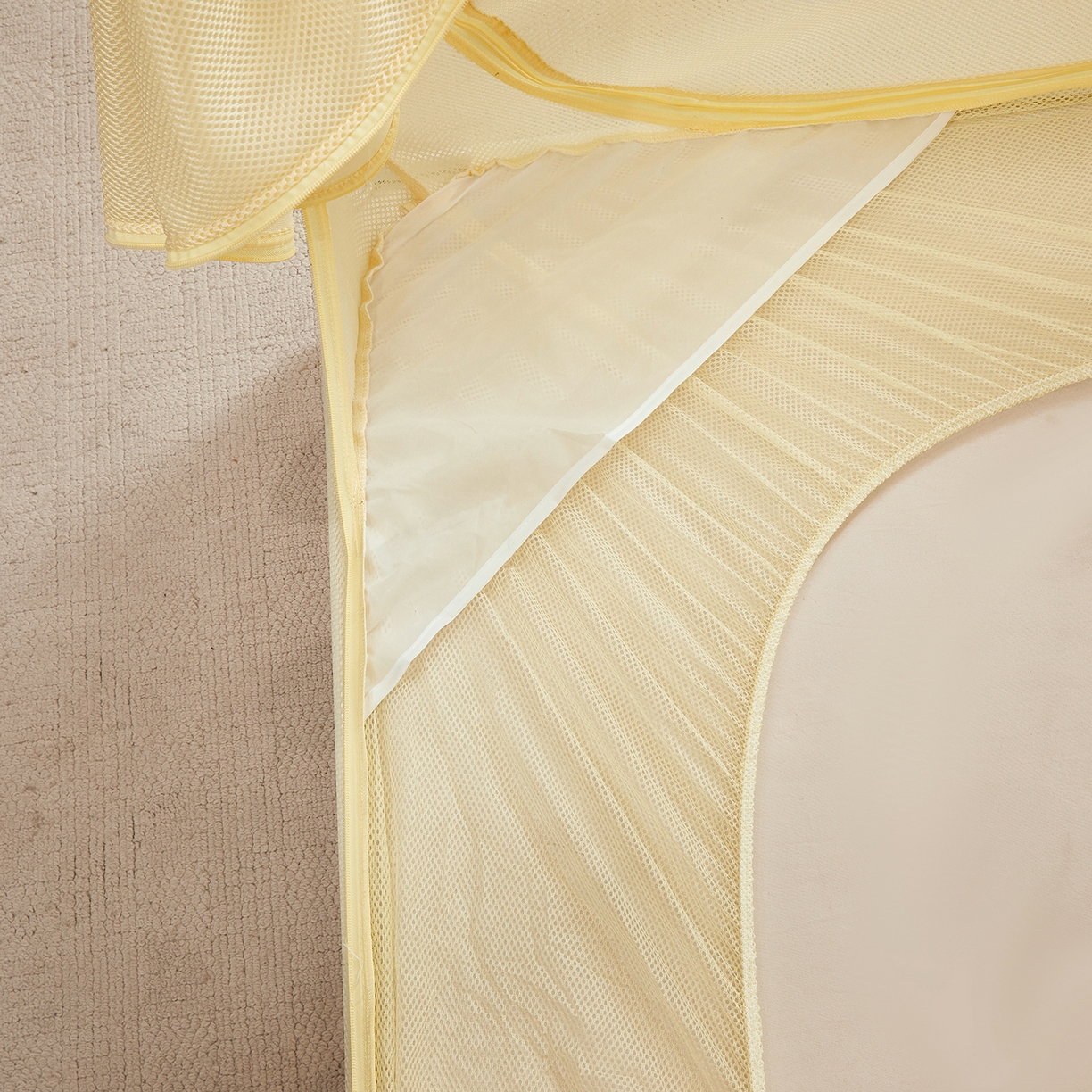 91家纺网 家纺一手货源 找家纺 艺利轩蚊帐 2026新款樱桃三开门坐床蚊帐 樱桃-米黄