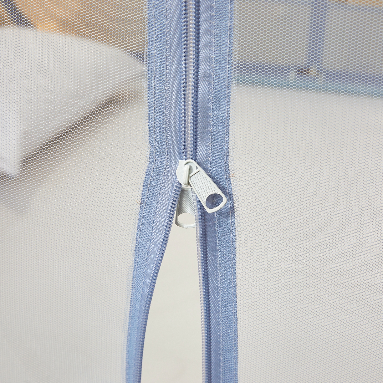 91家纺网 家纺一手货源 找家纺 艺利轩蚊帐 2026新款樱桃三开门坐床蚊帐 樱桃-天空蓝