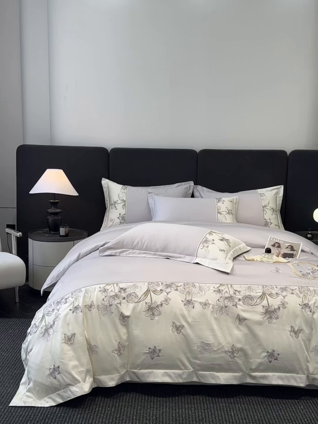 91家纺网 家纺一手货源 找家纺 欧乐蒂 2026新款亲肤棉刺绣四件套-花语 花语-雅灰