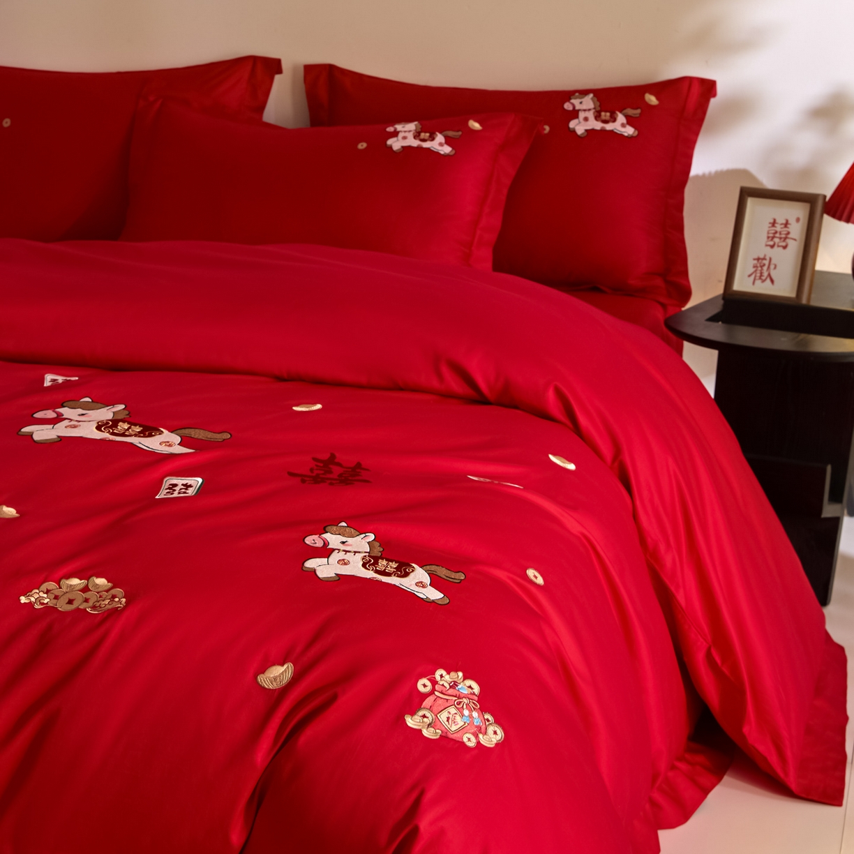 91家纺网 家纺一手货源 找家纺 （总）欧乐蒂 2026新款亲肤棉刺绣婚庆四件套-马上有喜