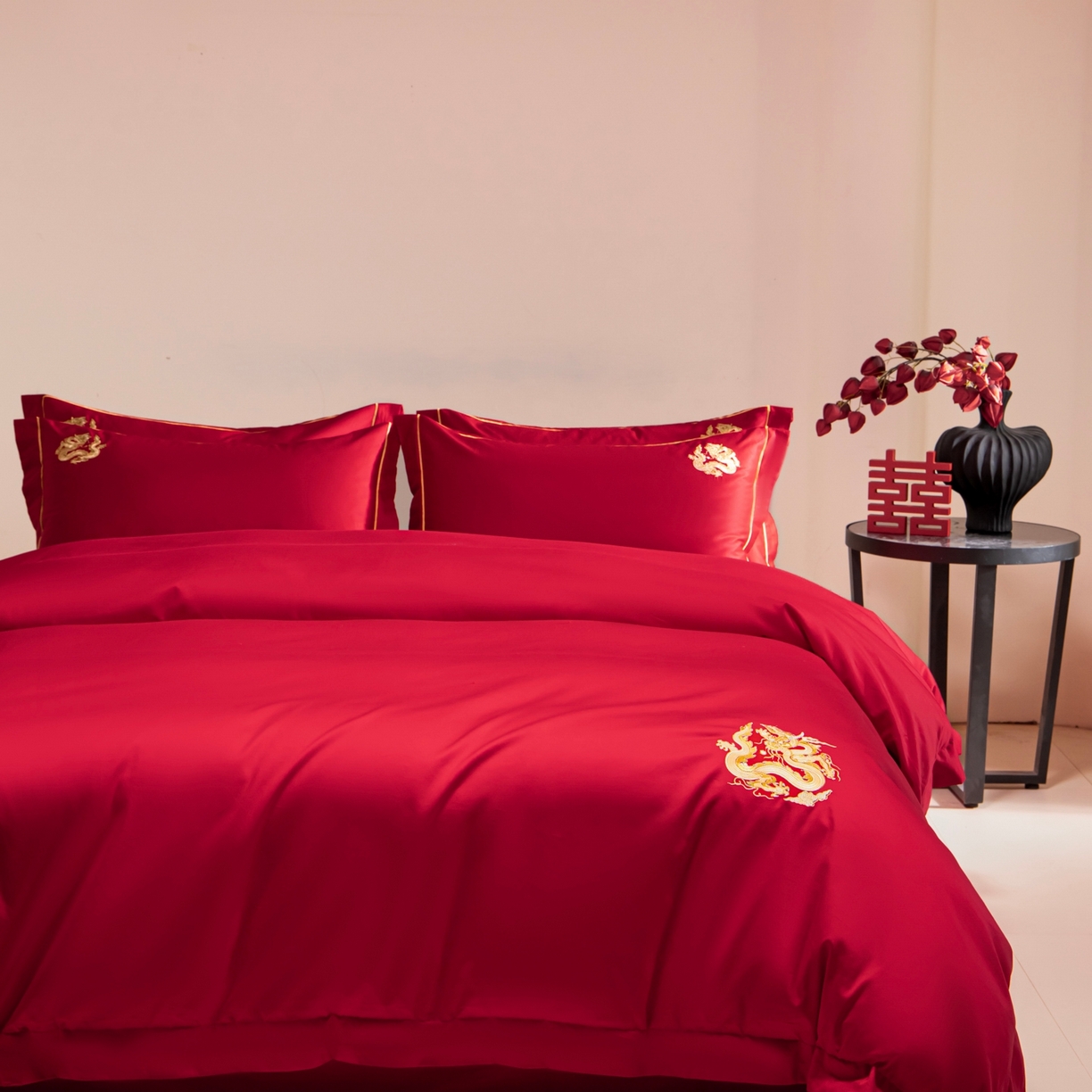 91家纺网 家纺一手货源 找家纺 欧乐蒂 2026新款亲肤棉简约刺绣婚庆四件套 祥龙