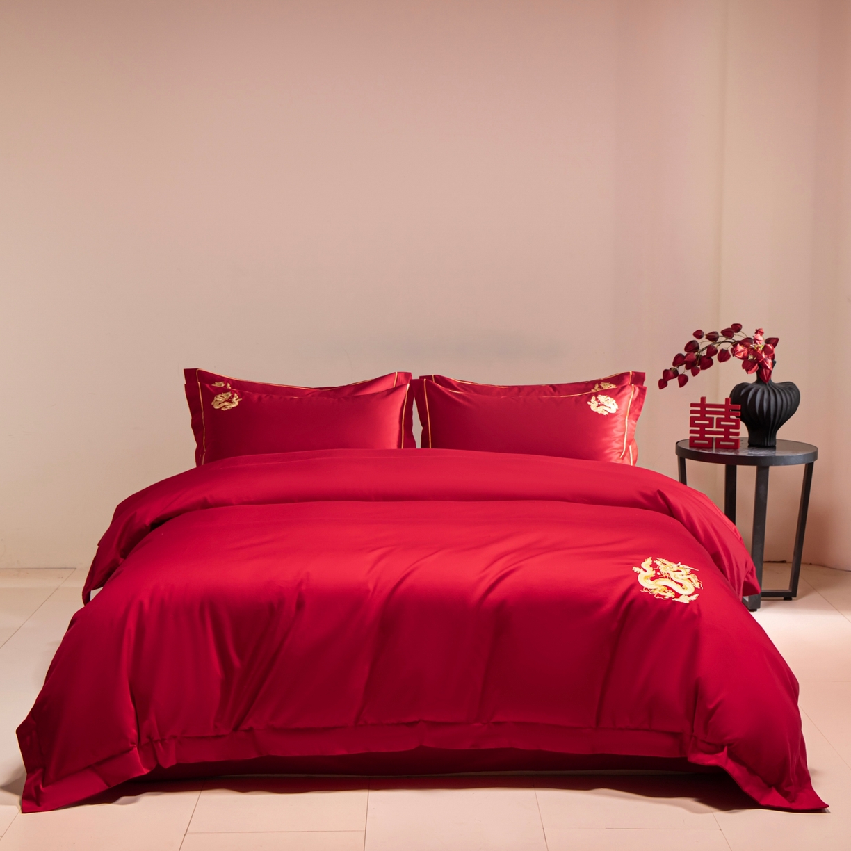 91家纺网 家纺一手货源 找家纺 欧乐蒂 2026新款亲肤棉简约刺绣婚庆四件套 祥龙