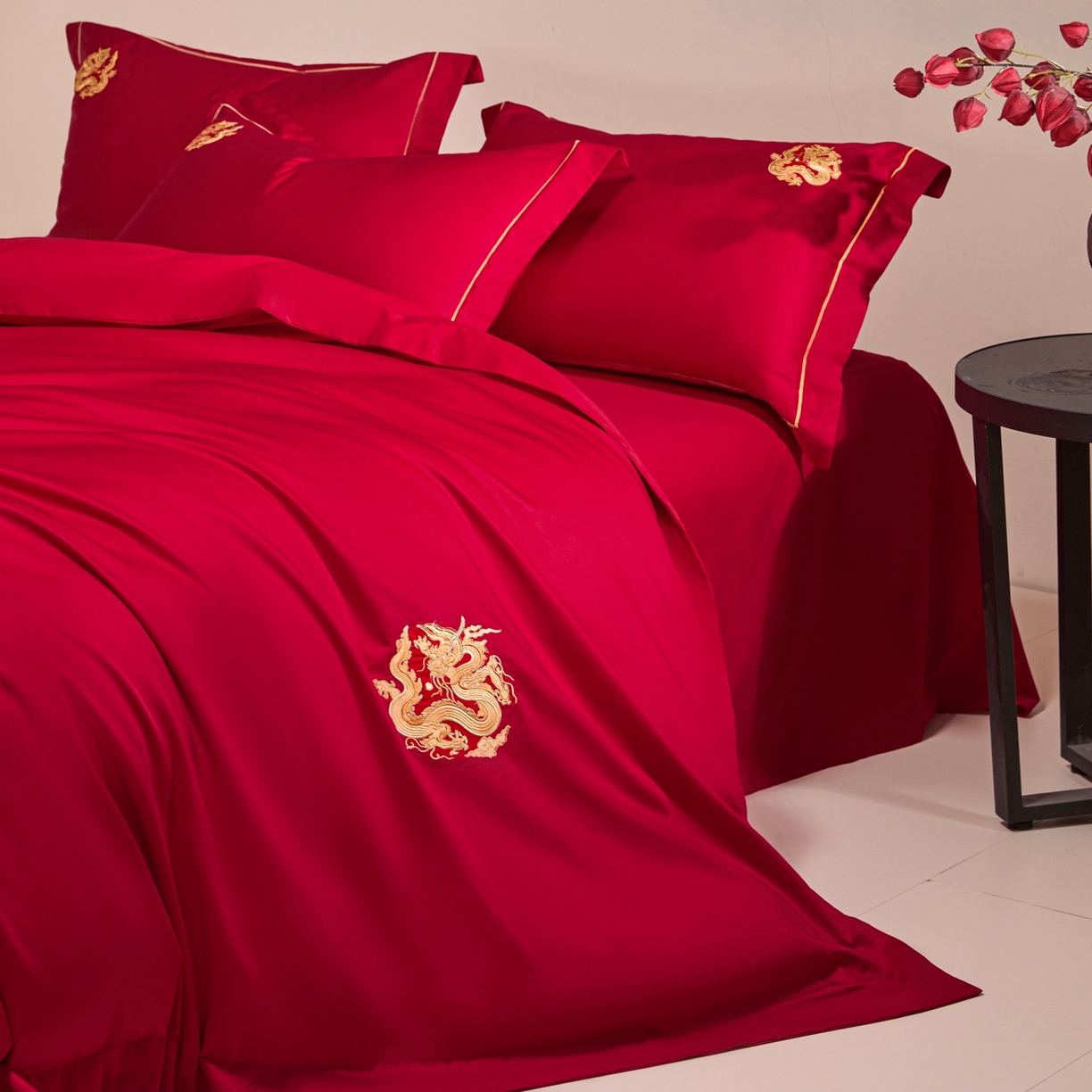 91家纺网 家纺一手货源 找家纺 欧乐蒂 2026新款亲肤棉简约刺绣婚庆四件套 祥龙