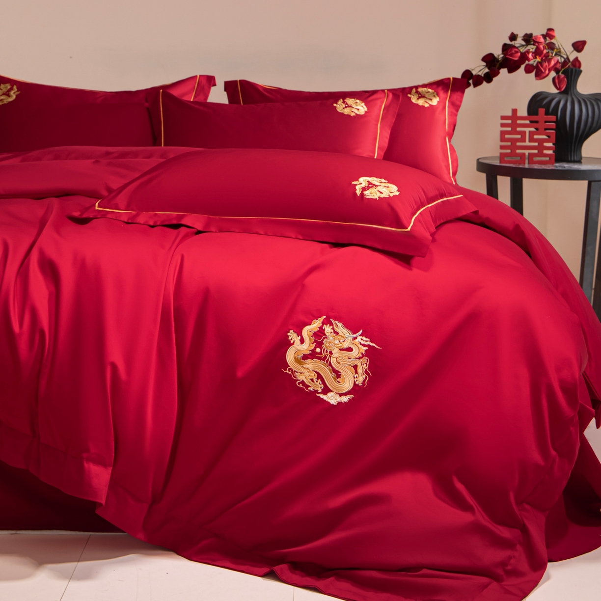 91家纺网 家纺一手货源 找家纺 欧乐蒂 2026新款亲肤棉简约刺绣婚庆四件套 祥龙