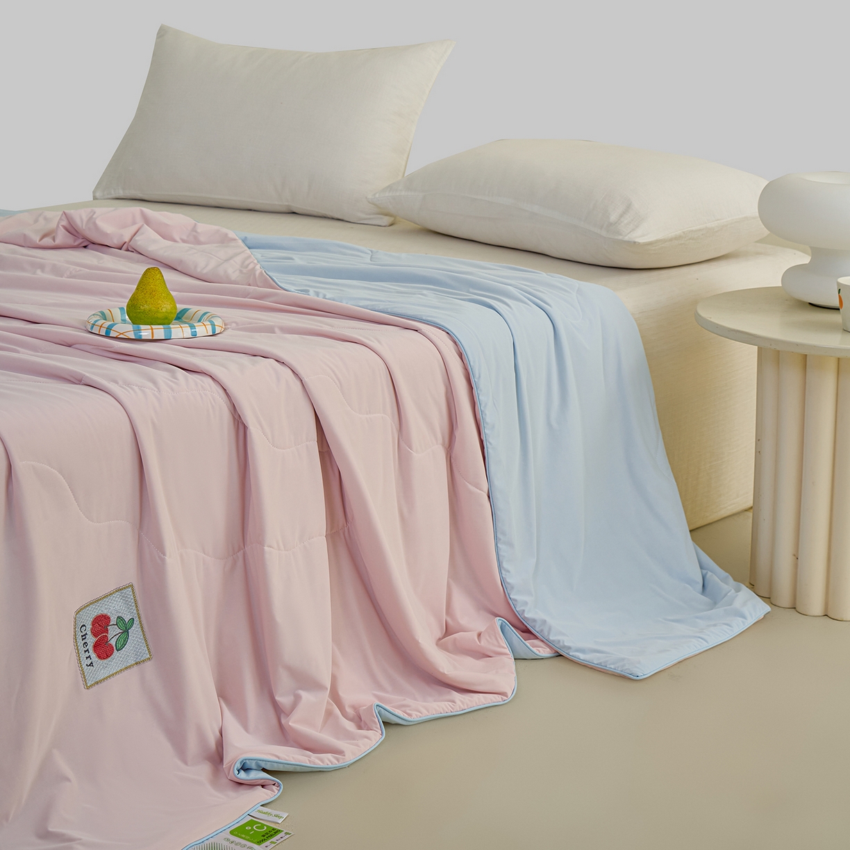 91家纺网 家纺一手货源 找家纺 摩时 2026春夏新款凉感丝夏被纯色系空调凉被单双人被子 樱桃红了