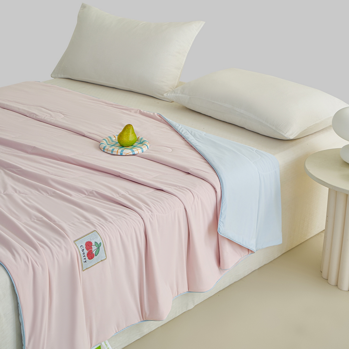 91家纺网 家纺一手货源 找家纺 摩时 2026春夏新款凉感丝夏被纯色系空调凉被单双人被子 樱桃红了