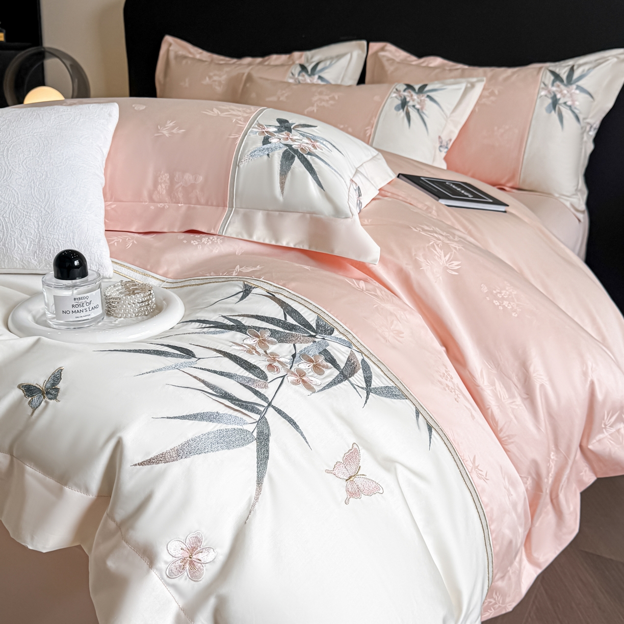 91家纺网 家纺一手货源 找家纺 欧乐蒂 2026新款高支高密亲肤棉提花刺绣四件套 竹韵-玉粉