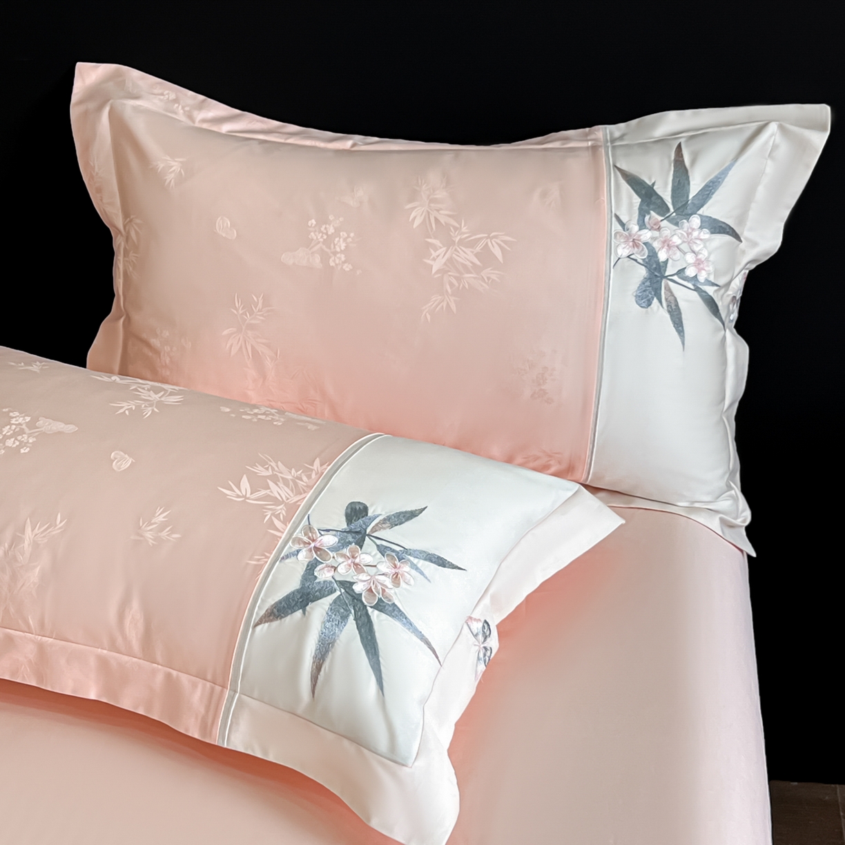 91家纺网 家纺一手货源 找家纺 欧乐蒂 2026新款高支高密亲肤棉提花刺绣四件套 竹韵-玉粉