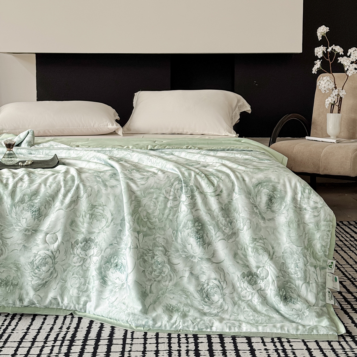 91家纺网 家纺一手货源 找家纺 摩时 2026春夏新款天丝印花夏被凉感空调被芯被子 白书绿雨