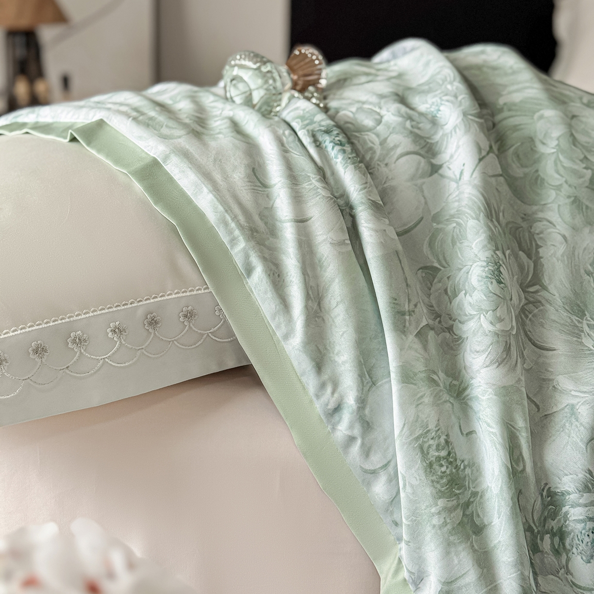 91家纺网 家纺一手货源 找家纺 摩时 2026春夏新款天丝印花夏被凉感空调被芯被子 白书绿雨