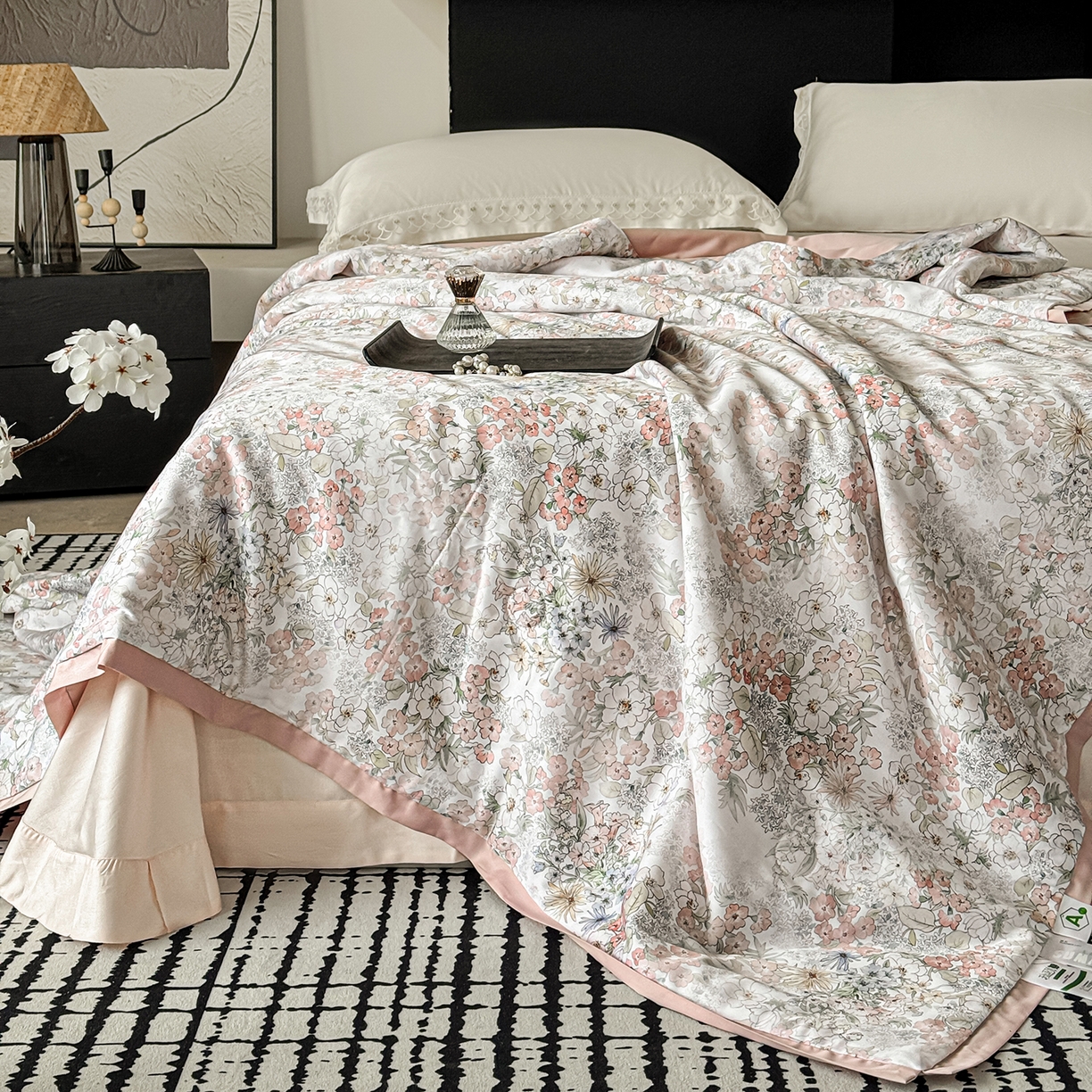 91家纺网 家纺一手货源 找家纺 摩时 2026春夏新款天丝印花夏被凉感空调被芯被子 栀子花信