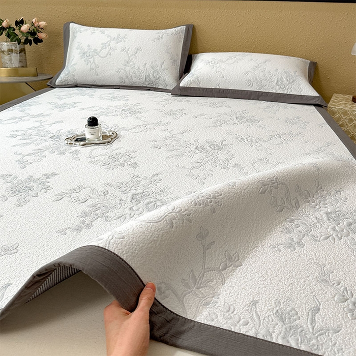 91家纺网 家纺一手货源 找家纺 卡初家居（原微来） 2026新款夏天A类母婴级凉感值过0.21凉豆豆软席凉席席子-思琳娜系列 思琳娜-淡蓝