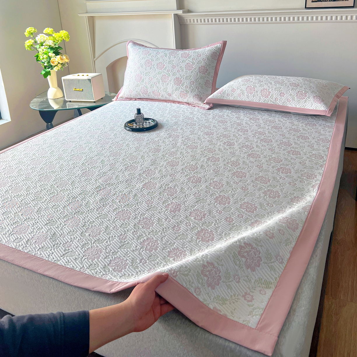 91家纺网 家纺一手货源 找家纺 （总）卡初家居（原微来） 2026新款A类乙纶凉豆豆提花席凉席席子-花影系列