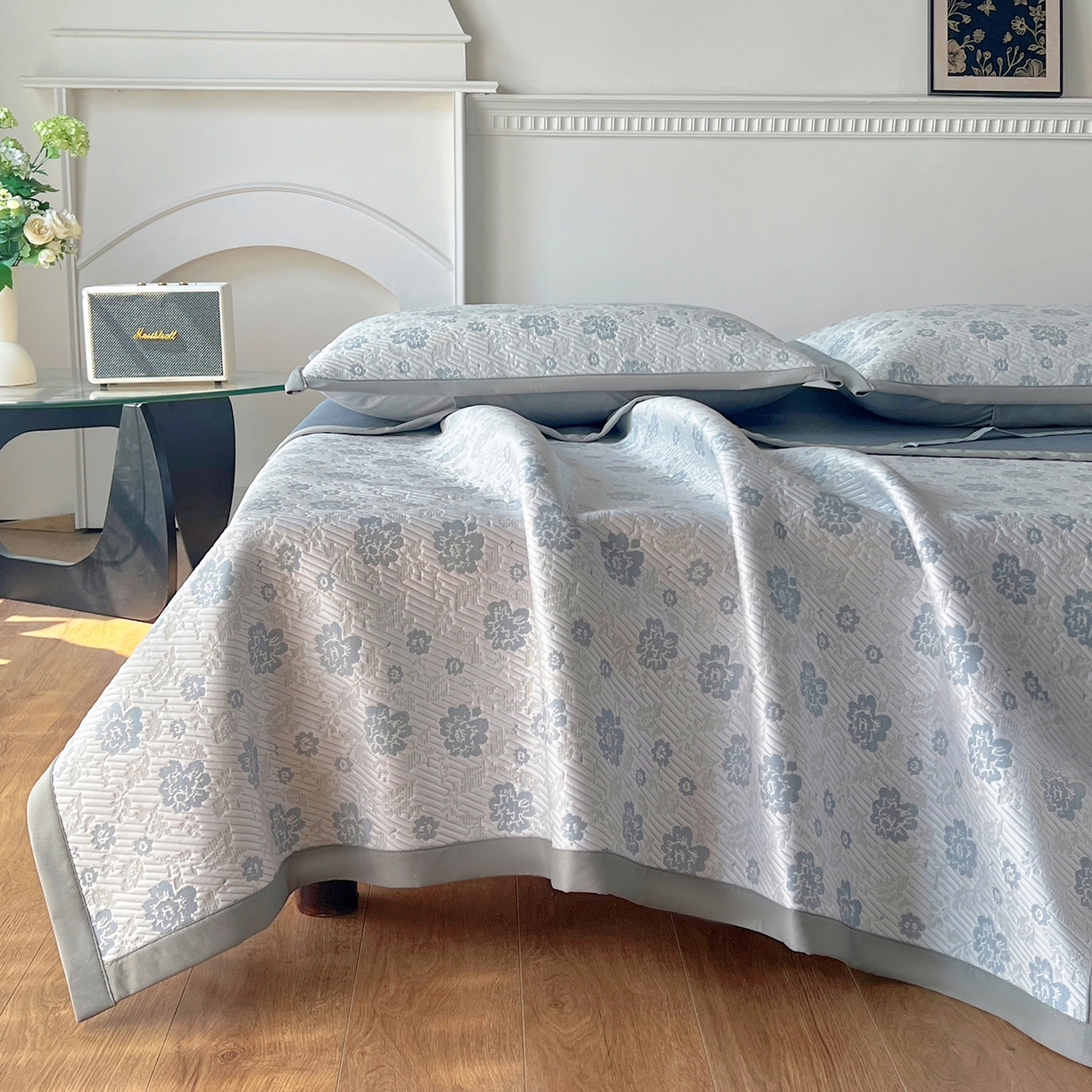 91家纺网 家纺一手货源 找家纺 卡初家居（原微来） 2026新款A类乙纶凉豆豆提花席凉席席子-花影系列 花影-天蓝