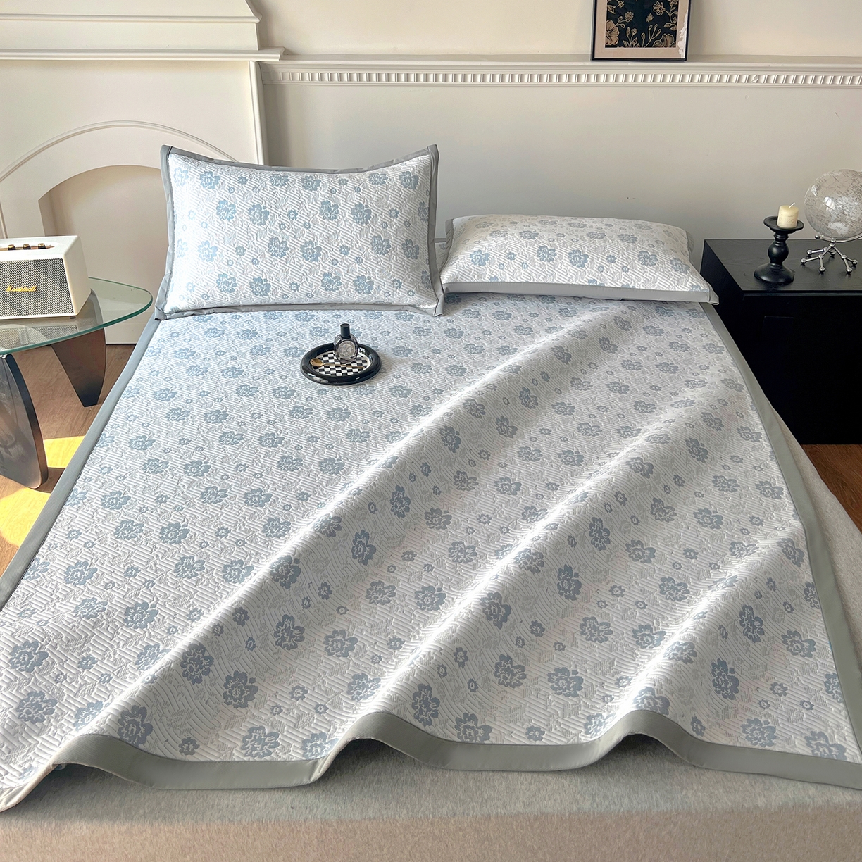 91家纺网 家纺一手货源 找家纺 卡初家居（原微来） 2026新款A类乙纶凉豆豆提花席凉席席子-花影系列 花影-天蓝