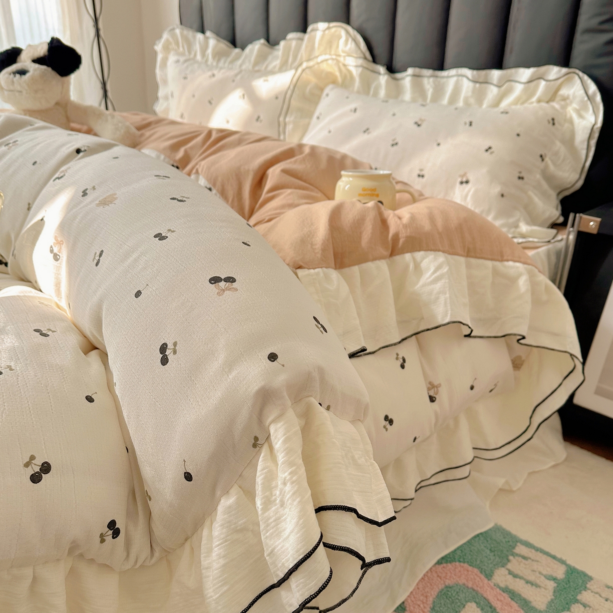 91家纺网 家纺一手货源 找家纺 韩都家居 2026春夏新款双层纱皱皱纱韩系清新风四件套 复古樱桃