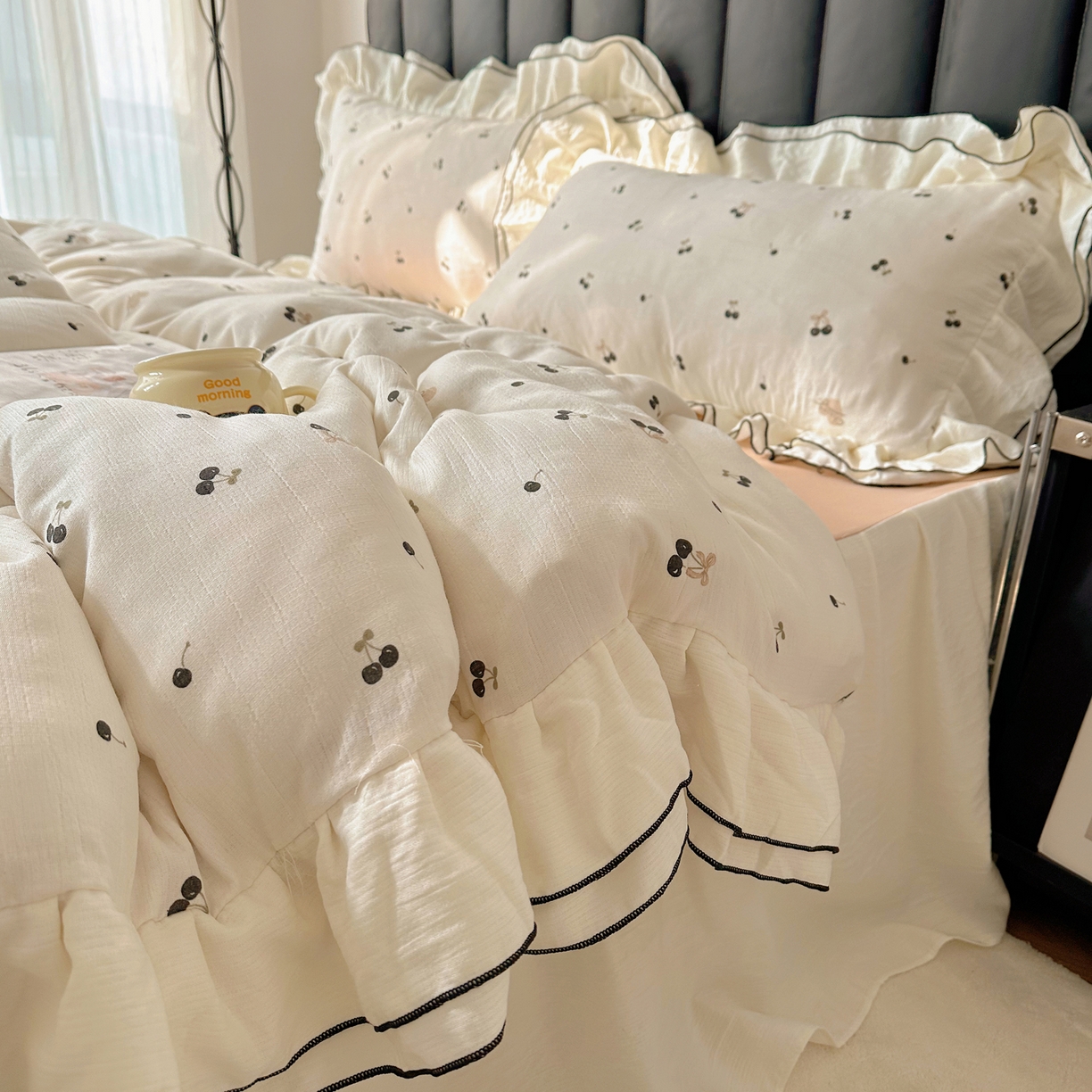 91家纺网 家纺一手货源 找家纺 韩都家居 2026春夏新款双层纱皱皱纱韩系清新风四件套 复古樱桃