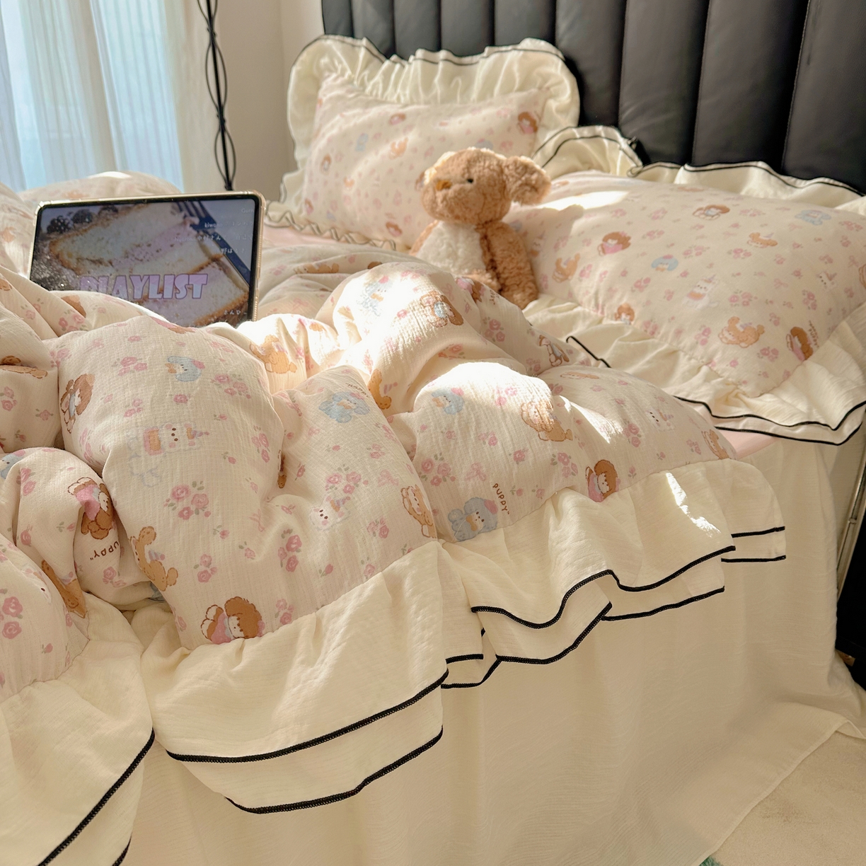 91家纺网 家纺一手货源 找家纺 韩都家居 2026春夏新款双层纱皱皱纱韩系清新风四件套 欢狗园