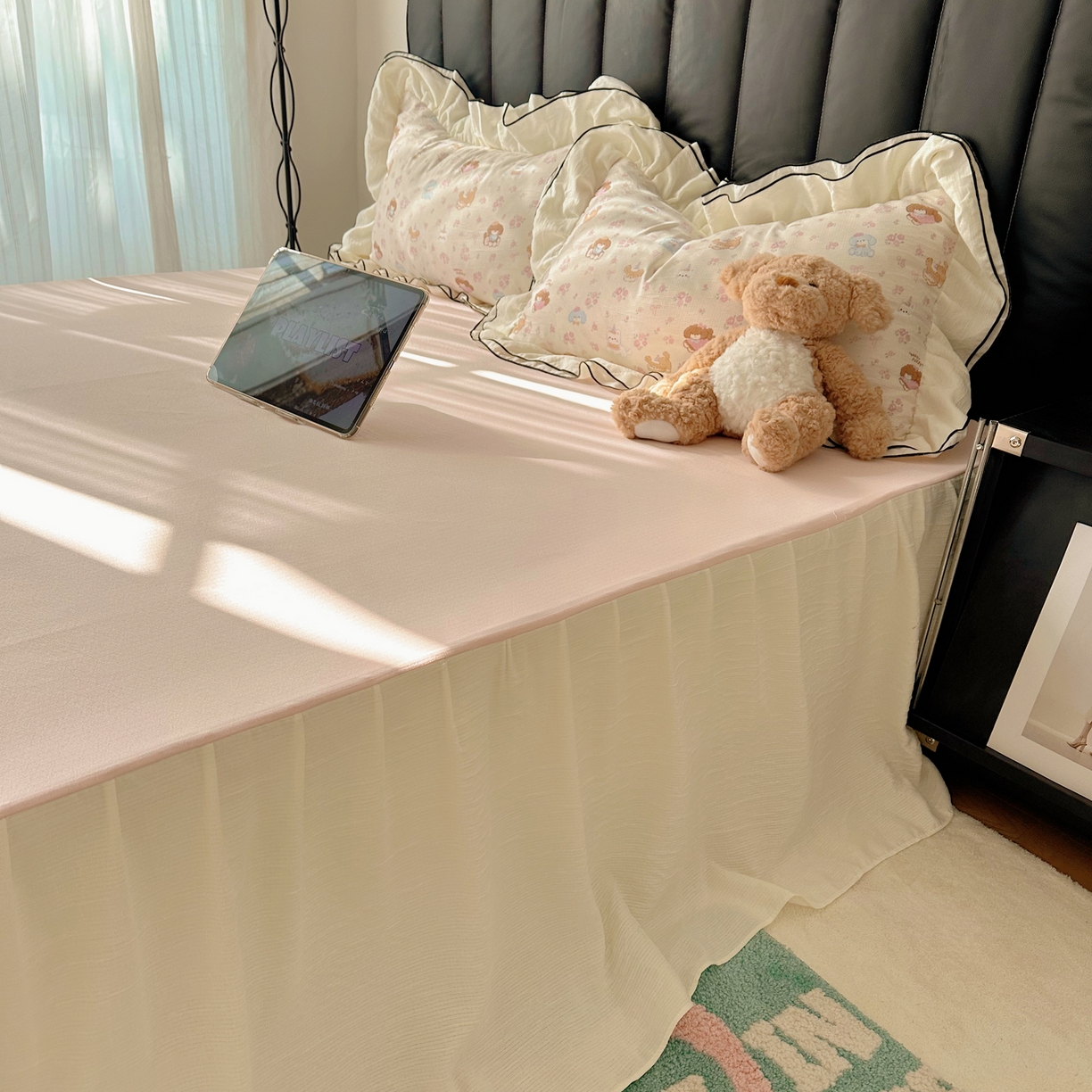 91家纺网 家纺一手货源 找家纺 韩都家居 2026春夏新款双层纱皱皱纱韩系清新风四件套 欢狗园