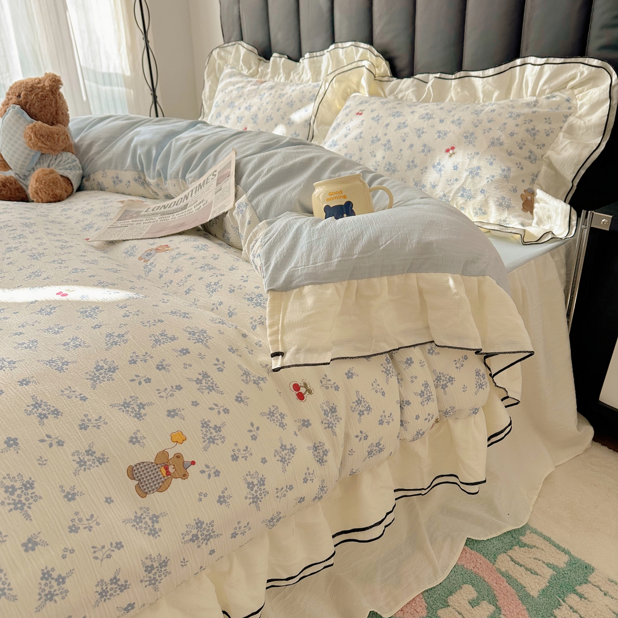 91家纺网 家纺一手货源 找家纺 韩都家居 2026春夏新款双层纱皱皱纱韩系清新风四件套 蓝熊曲