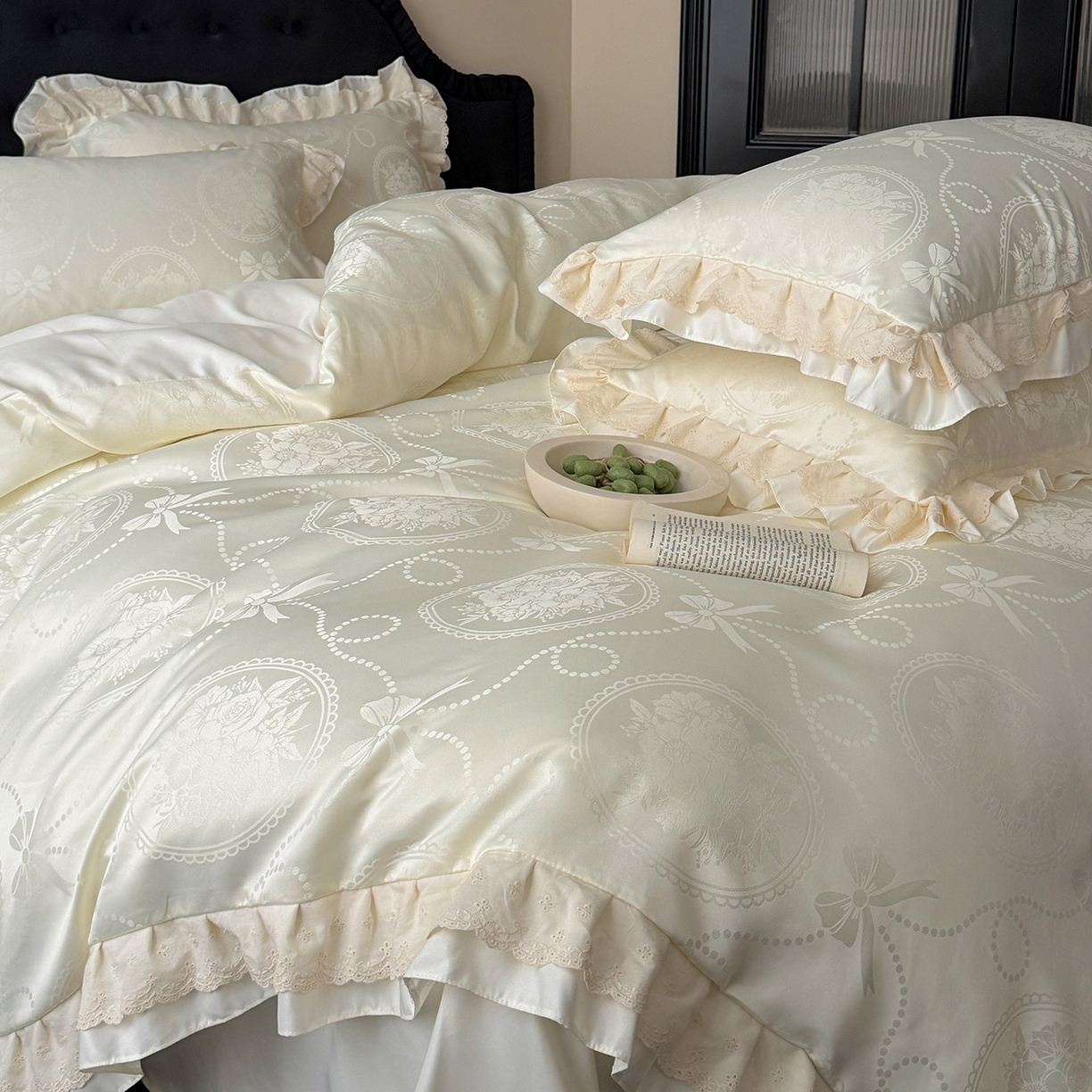 91家纺网 家纺一手货源 找家纺 优悦生活馆 2026新款花边款冰丝四件套-月光织梦 月光织梦-白