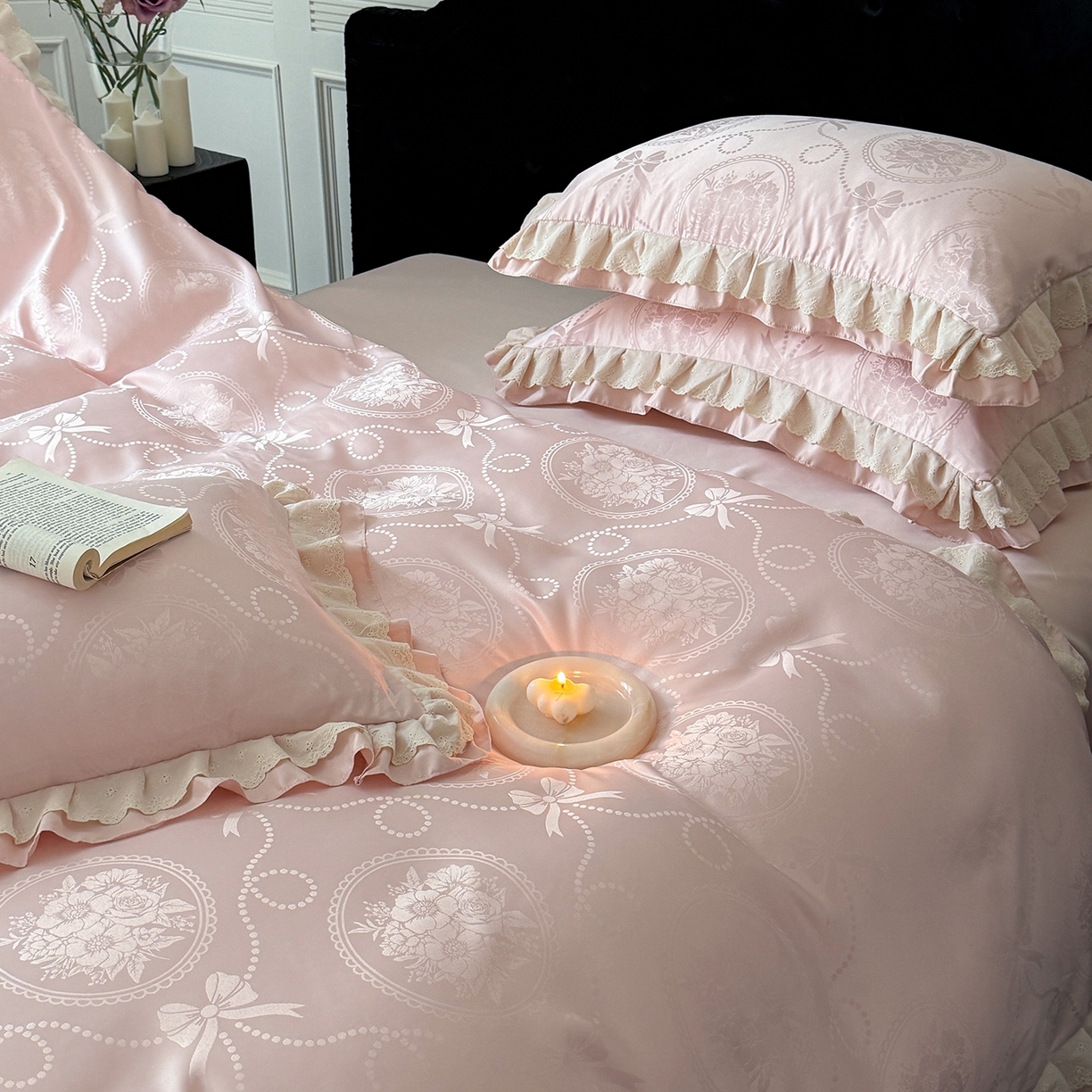 91家纺网 家纺一手货源 找家纺 优悦生活馆 2026新款花边款冰丝四件套-月光织梦 月光织梦-粉