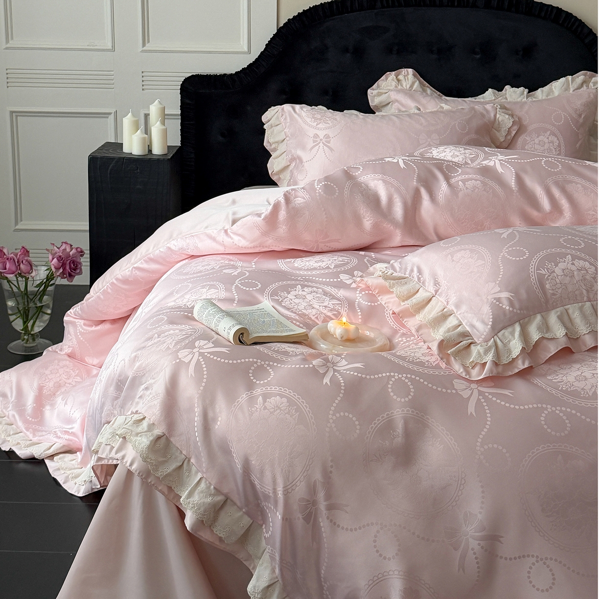 91家纺网 家纺一手货源 找家纺 优悦生活馆 2026新款花边款冰丝四件套-月光织梦 月光织梦-粉