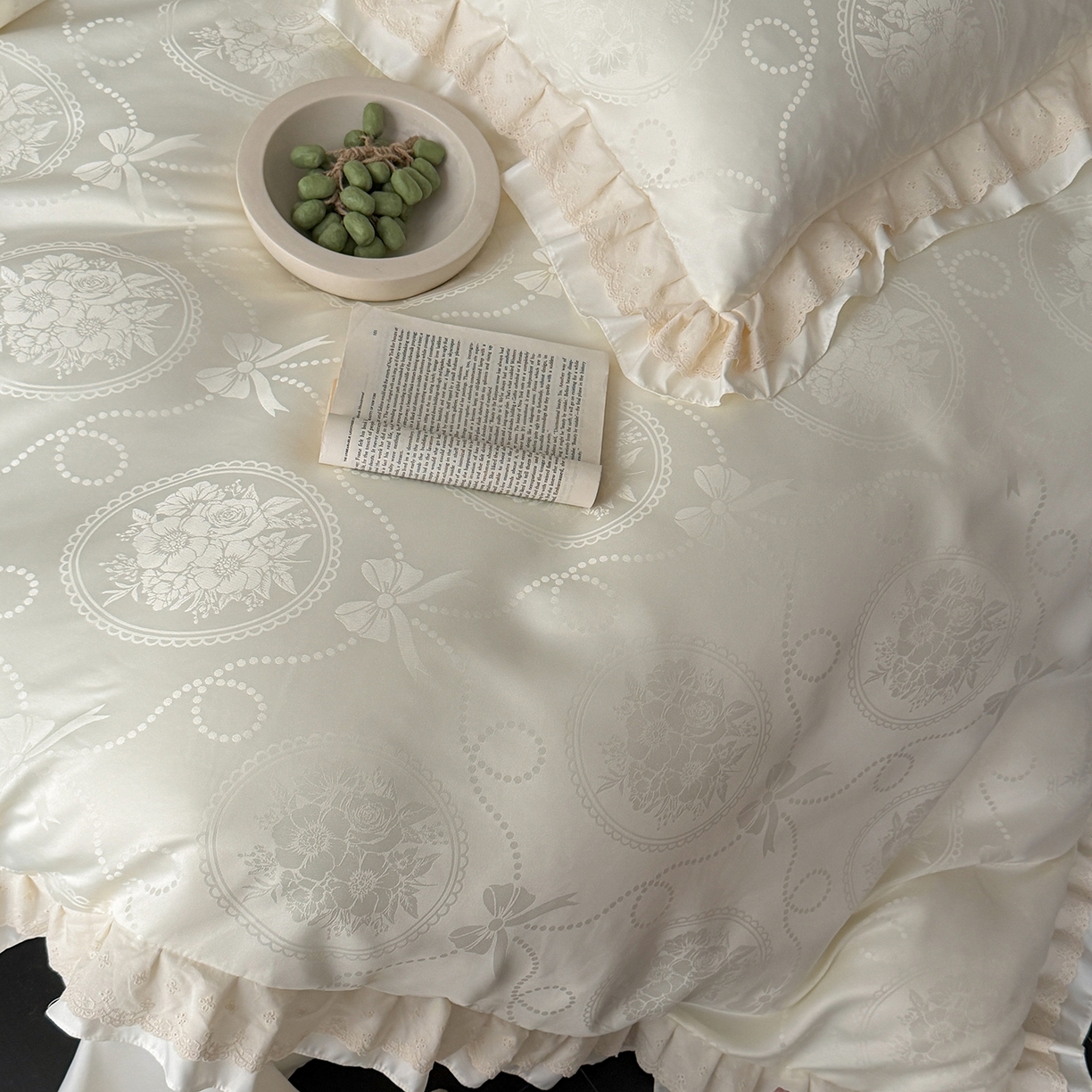 91家纺网 家纺一手货源 找家纺 （总）优悦生活馆 2026新款花边款冰丝四件套-月光织梦