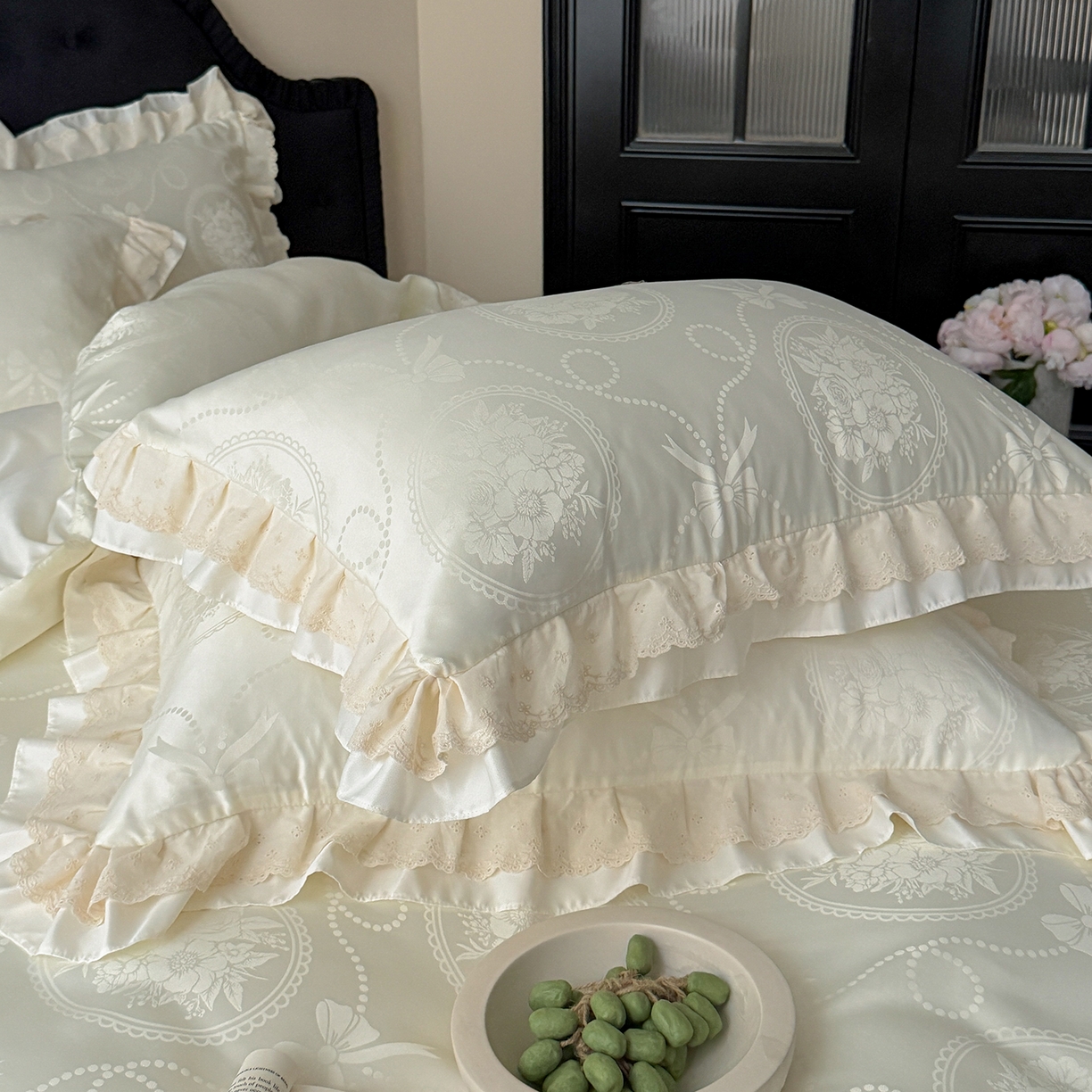 91家纺网 家纺一手货源 找家纺 优悦生活馆 2026新款花边款冰丝四件套-月光织梦 月光织梦-白