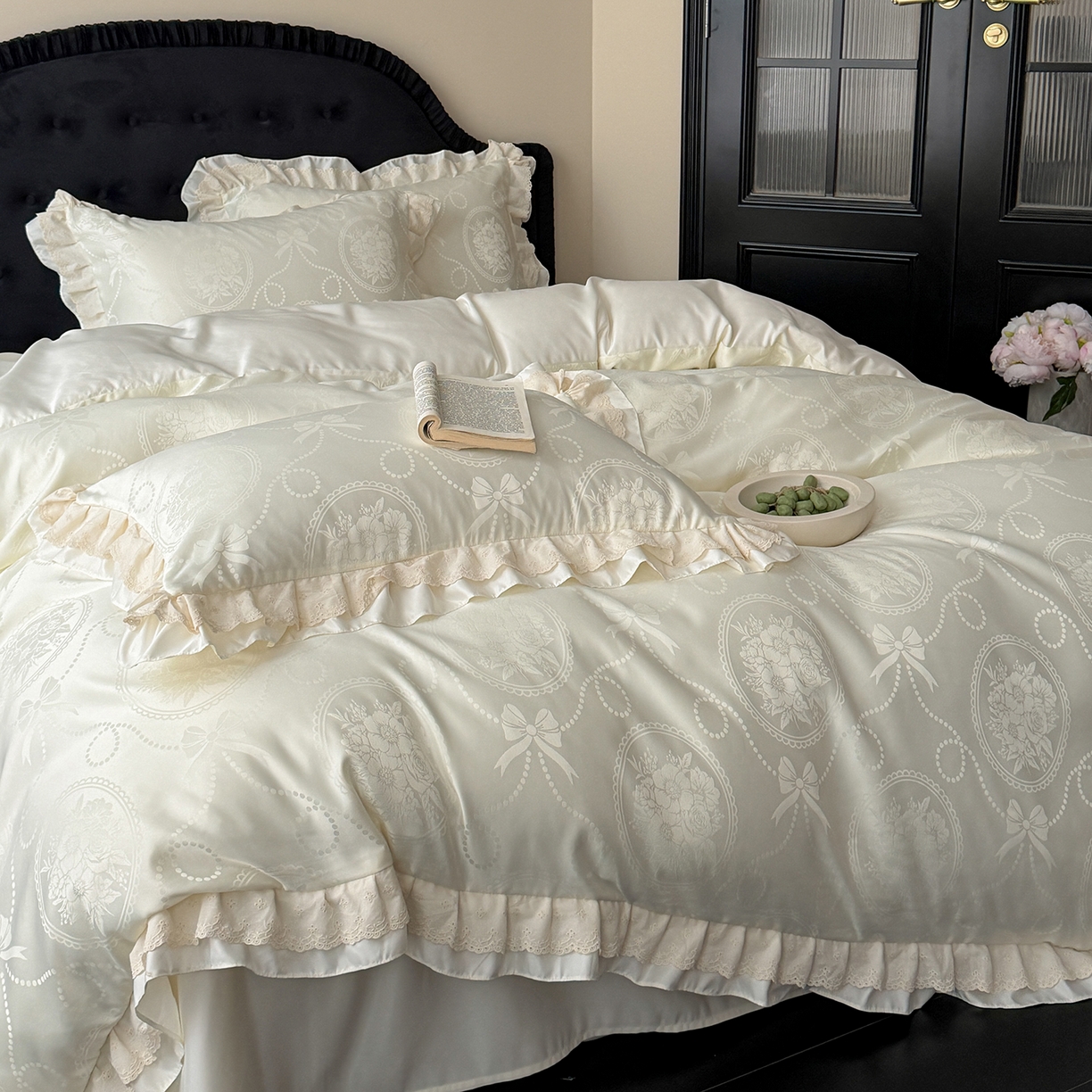 91家纺网 家纺一手货源 找家纺 优悦生活馆 2026新款花边款冰丝四件套-月光织梦 月光织梦-白