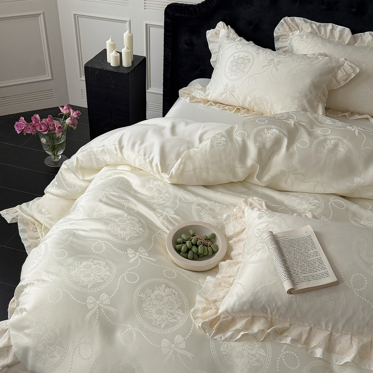 91家纺网 家纺一手货源 找家纺 优悦生活馆 2026新款花边款冰丝四件套-月光织梦 月光织梦-白