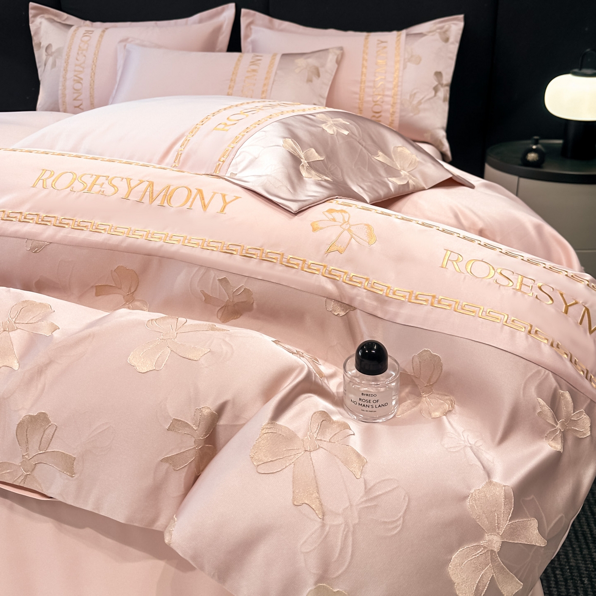 91家纺网 家纺一手货源 找家纺 （总）宇航家纺 2026新款金丝立体浮雕提花水洗真丝天丝四件套