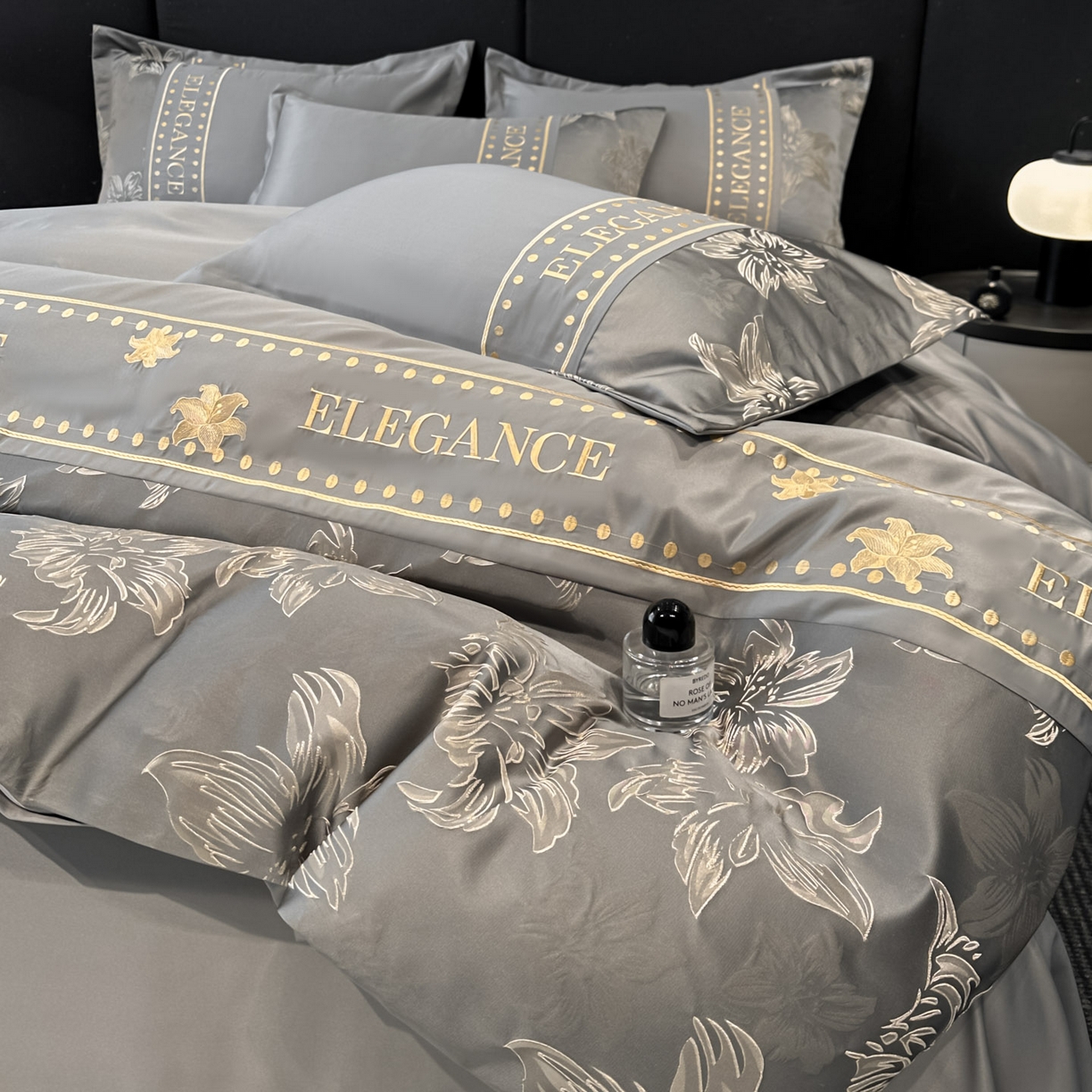 91家纺网 家纺一手货源 找家纺 （总）宇航家纺 2026新款金丝立体浮雕提花水洗真丝天丝四件套