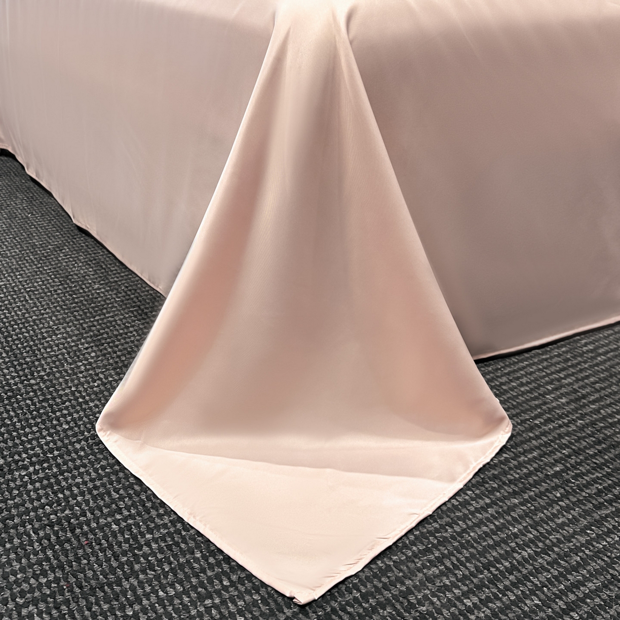 91家纺网 家纺一手货源 找家纺 （总）宇航家纺 2026新款金丝立体浮雕提花水洗真丝天丝四件套