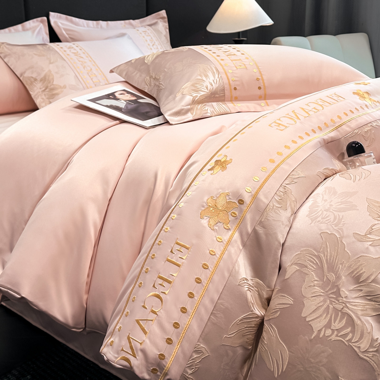 91家纺网 家纺一手货源 找家纺 （总）宇航家纺 2026新款金丝立体浮雕提花水洗真丝天丝四件套