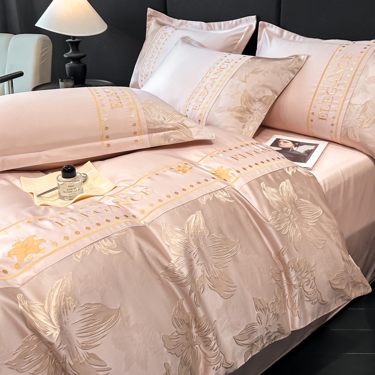 91家纺网 家纺一手货源 找家纺 （总）宇航家纺 2026新款金丝立体浮雕提花水洗真丝天丝四件套