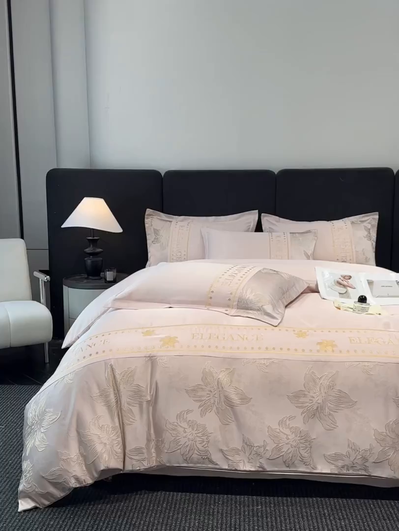 91家纺网 家纺一手货源 找家纺 （总）宇航家纺 2026新款金丝立体浮雕提花水洗真丝天丝四件套