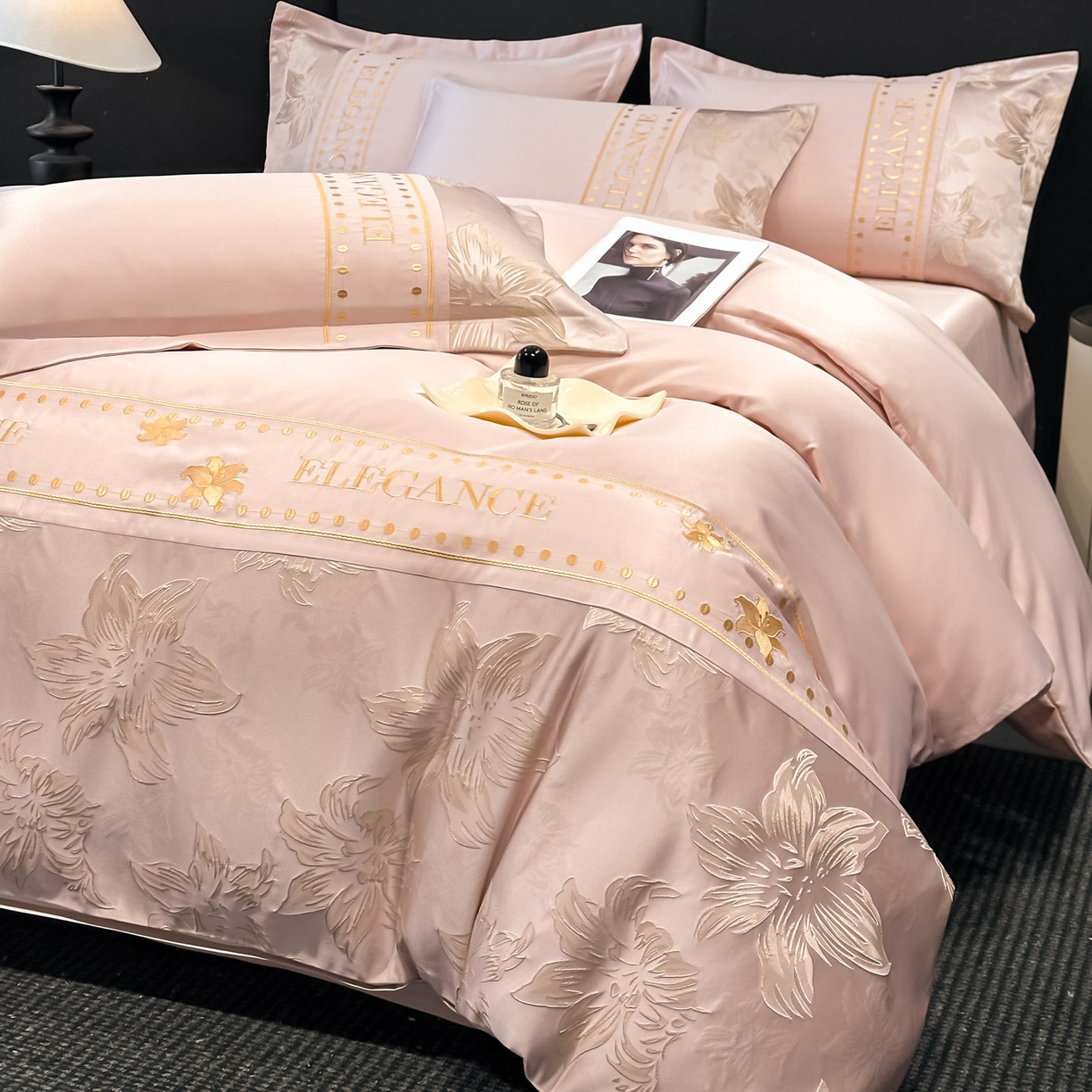 91家纺网 家纺一手货源 找家纺 （总）宇航家纺 2026新款金丝立体浮雕提花水洗真丝天丝四件套