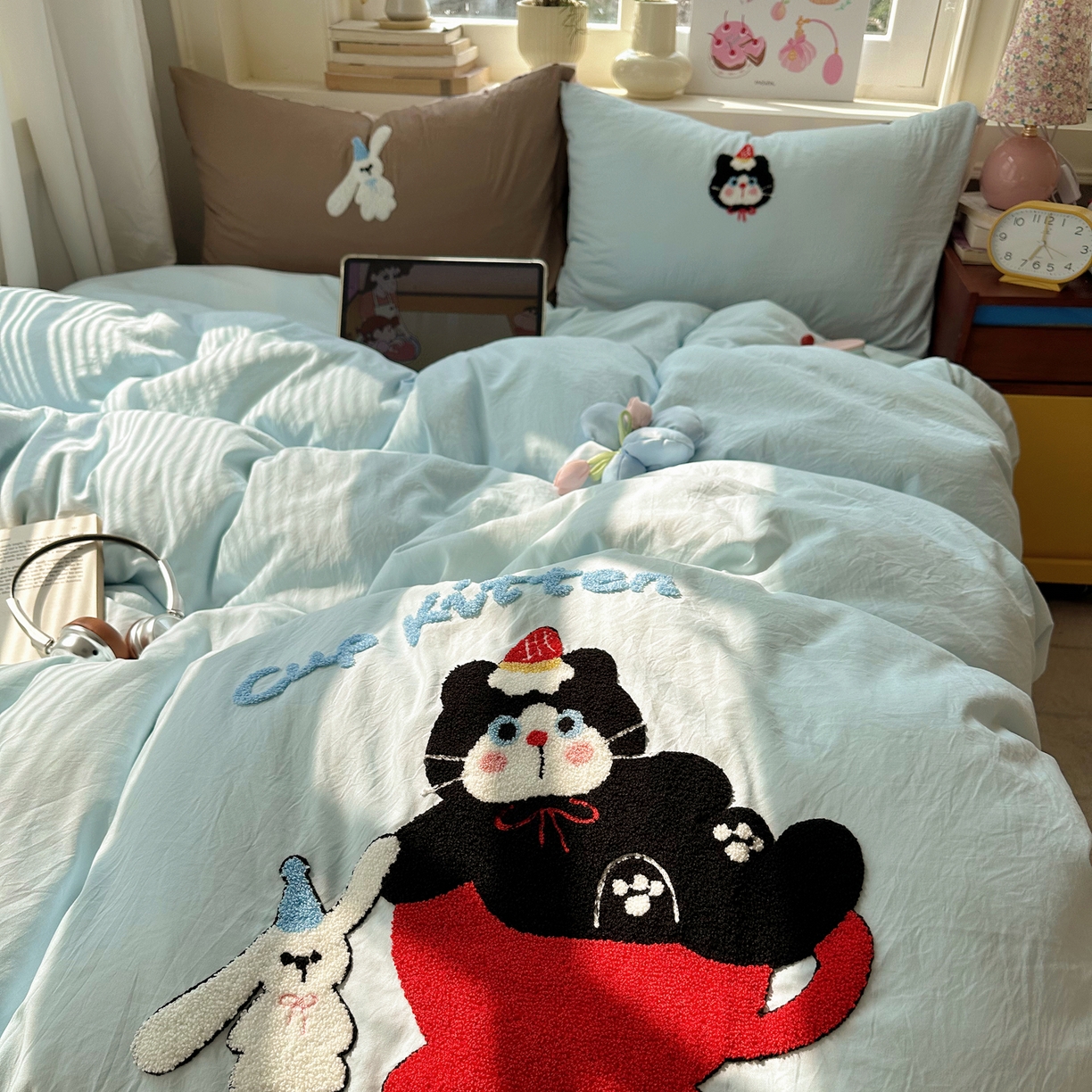 91家纺网 家纺一手货源 找家纺 （总）顾里家纺 2026春夏新款ins可爱风云朵毛巾绣四件套（会员-3元  床笠定制不退换0