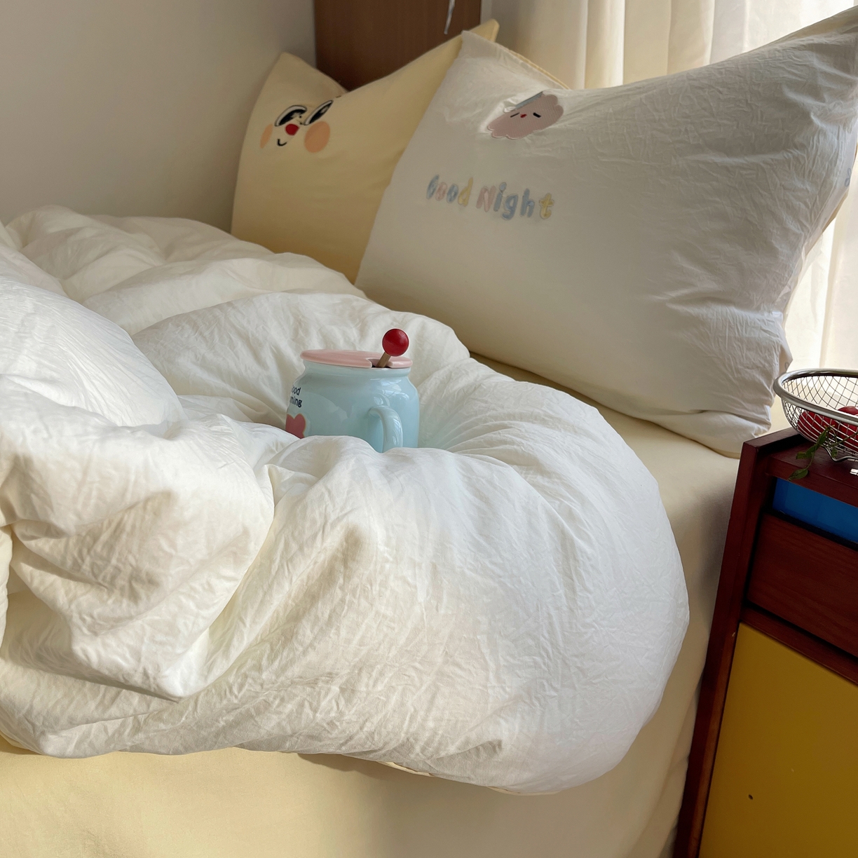 91家纺网 家纺一手货源 找家纺 沐慕 2026新款大贴布绣云朵棉四件套 萌星星