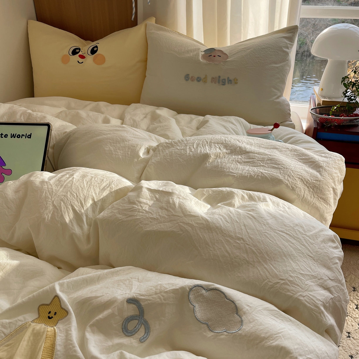 91家纺网 家纺一手货源 找家纺 沐慕 2026新款大贴布绣云朵棉四件套 萌星星