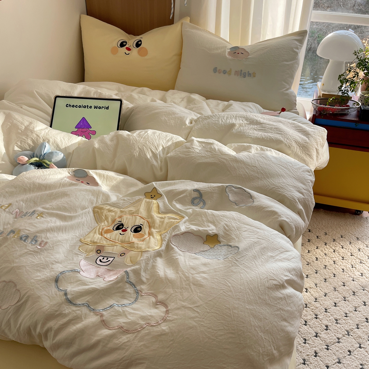 91家纺网 家纺一手货源 找家纺 沐慕 2026新款大贴布绣云朵棉四件套 萌星星