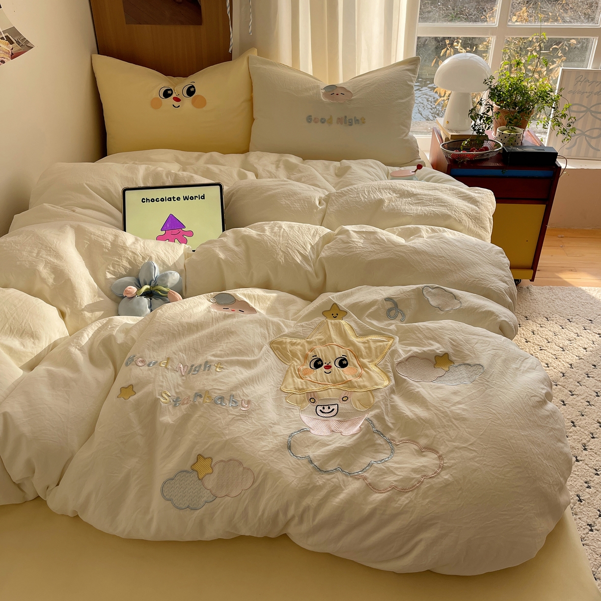 91家纺网 家纺一手货源 找家纺 沐慕 2026新款大贴布绣云朵棉四件套 萌星星